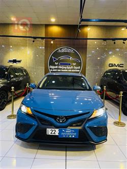 تۆیۆتا کامری